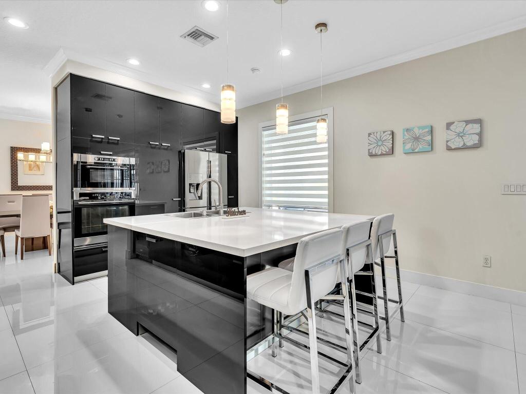 SILVER LAKES PH III PARCE - Residential