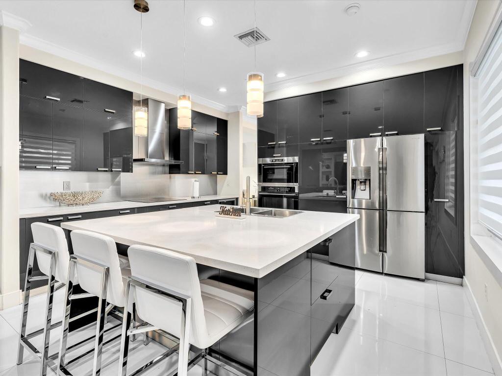 SILVER LAKES PH III PARCE - Residential