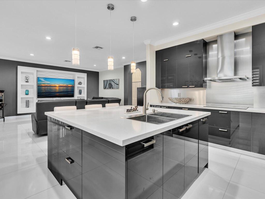 SILVER LAKES PH III PARCE - Residential