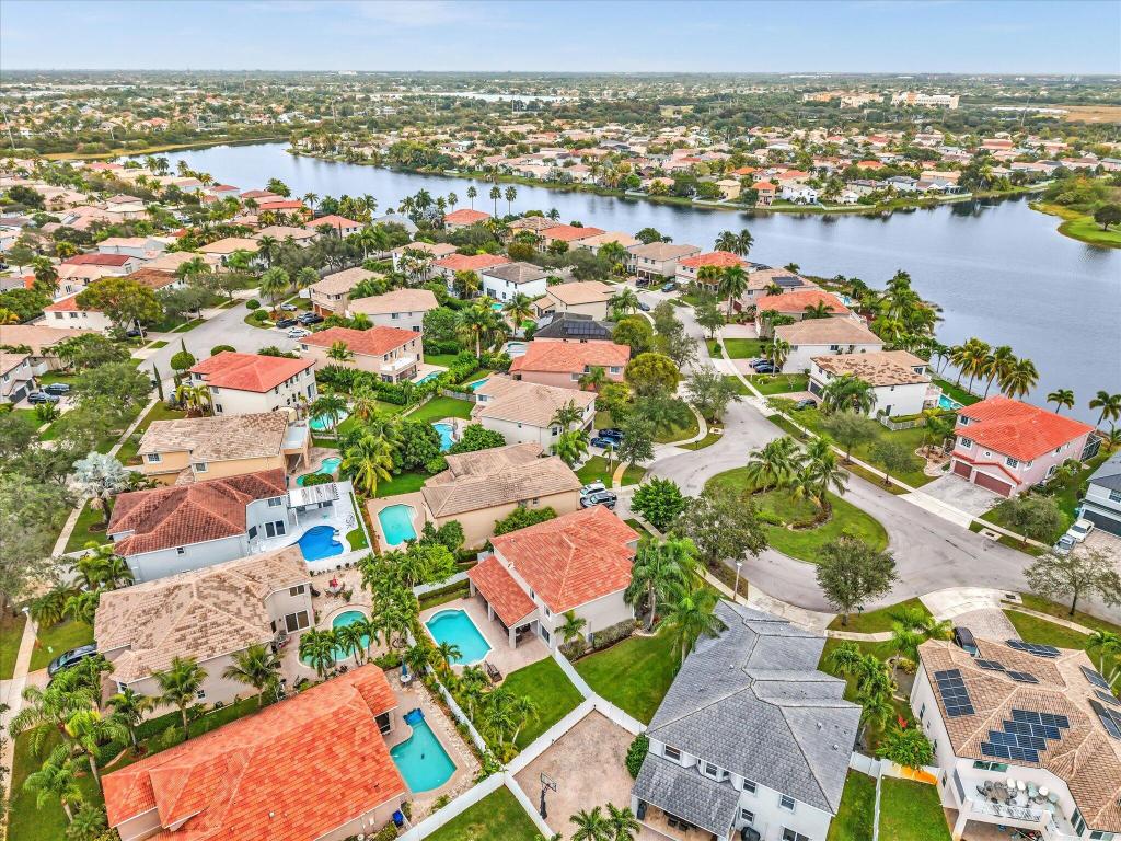 SILVER LAKES PH III PARCE - Residential