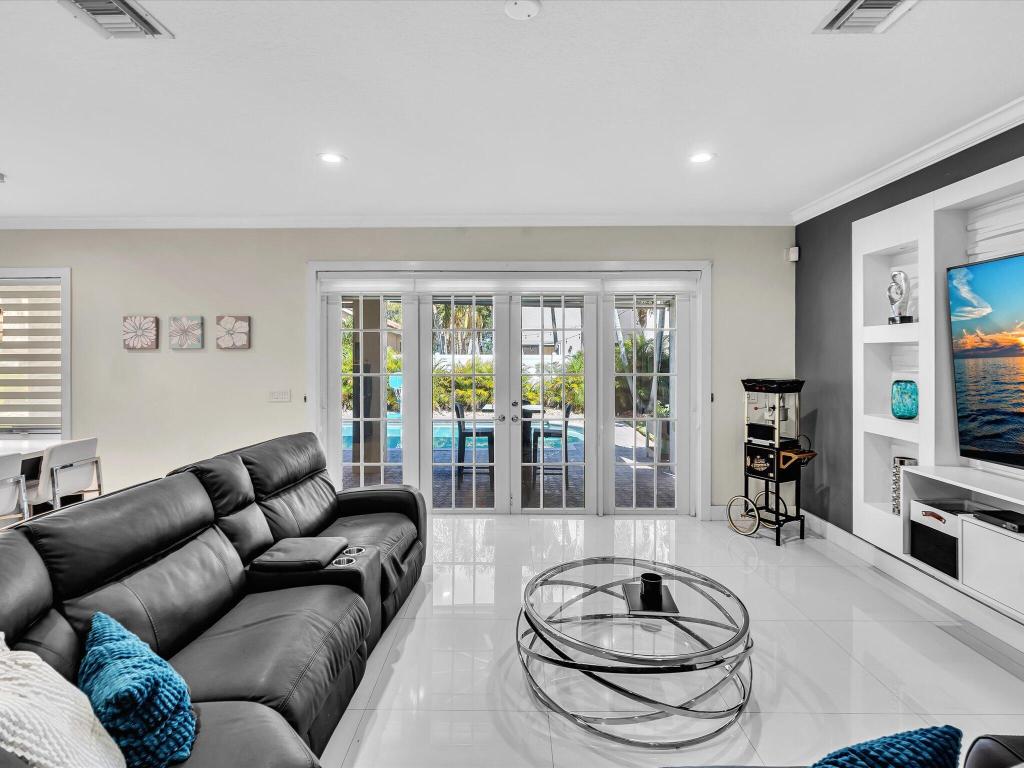 SILVER LAKES PH III PARCE - Residential