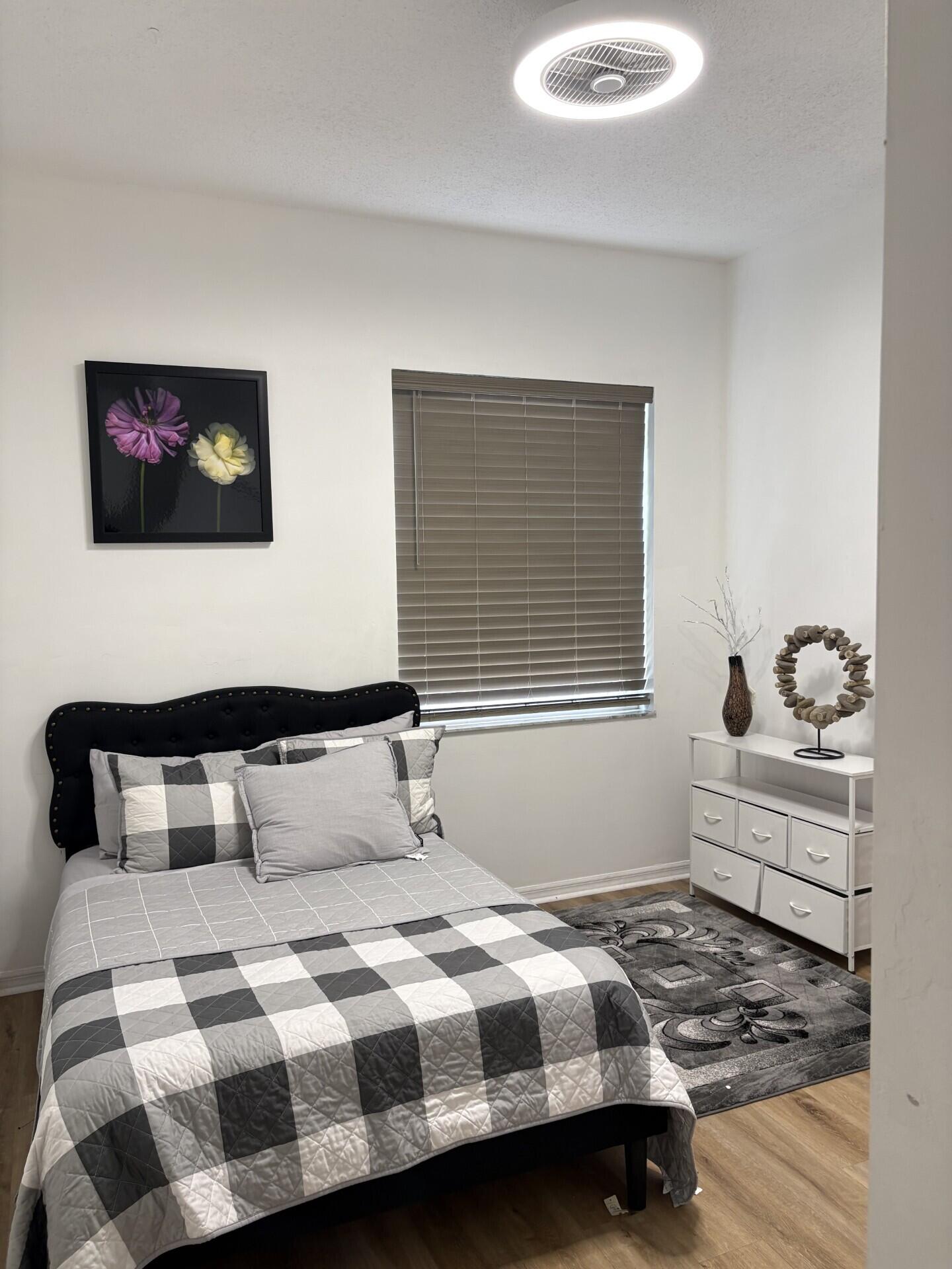 PORT ST LUCIE SECTION 44 - Residential Lease