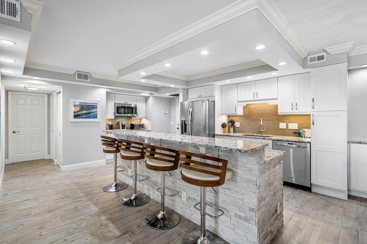 5440 N North Ocean Drive Drive 504