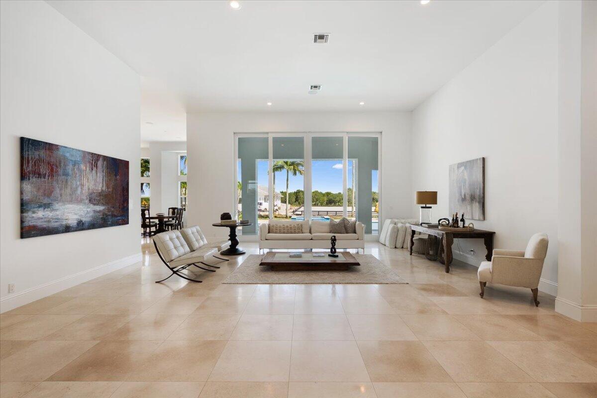 15691 Sunnyland Lane