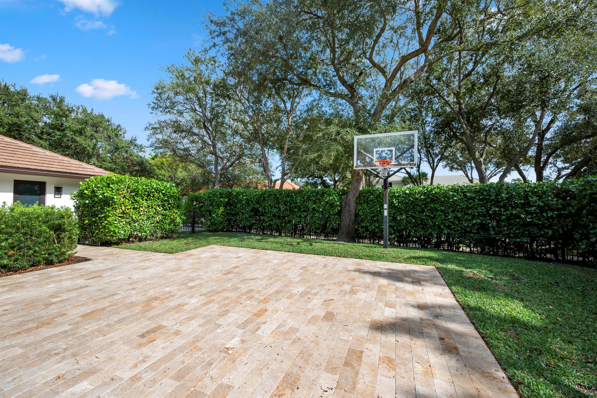 Les Jardins - Residential