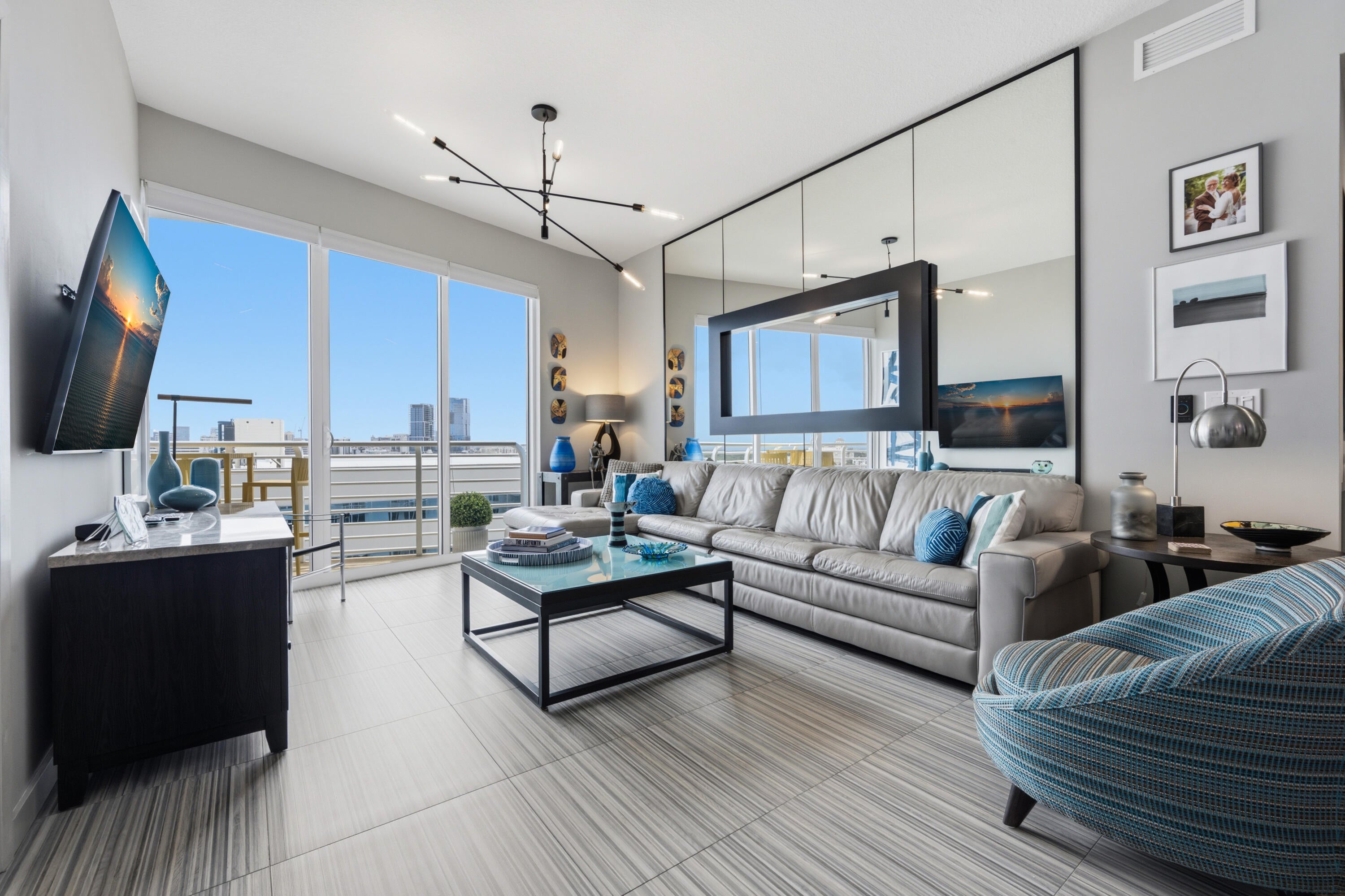 1551 N Flagler Drive LPH-16