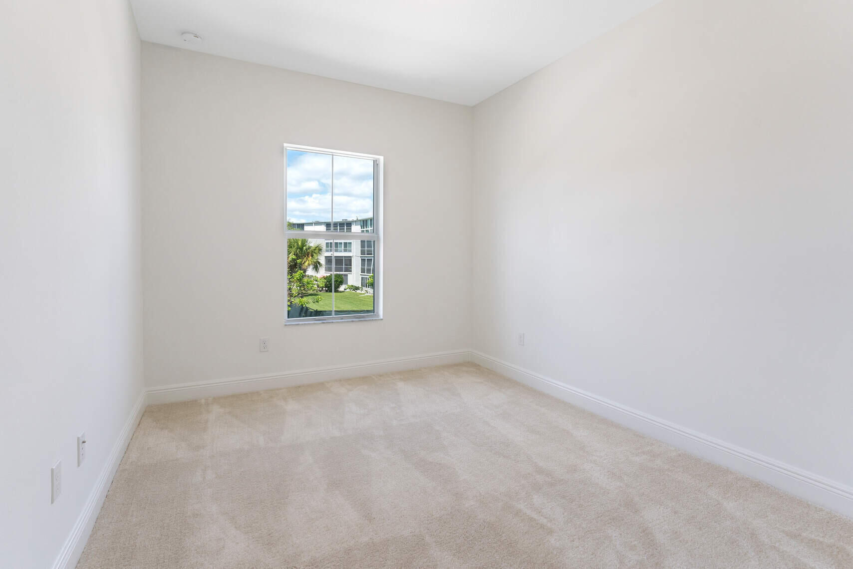 DEERFIELD CROSSING - Residential