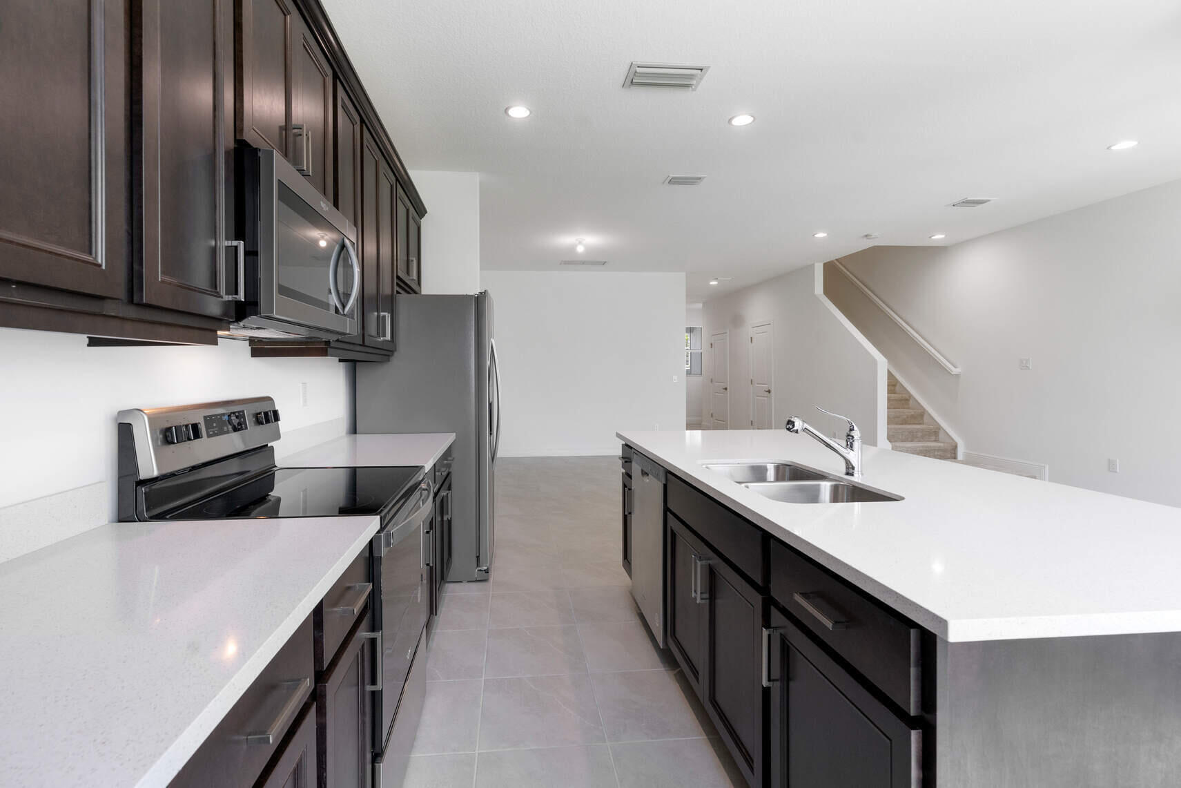 DEERFIELD CROSSING - Residential