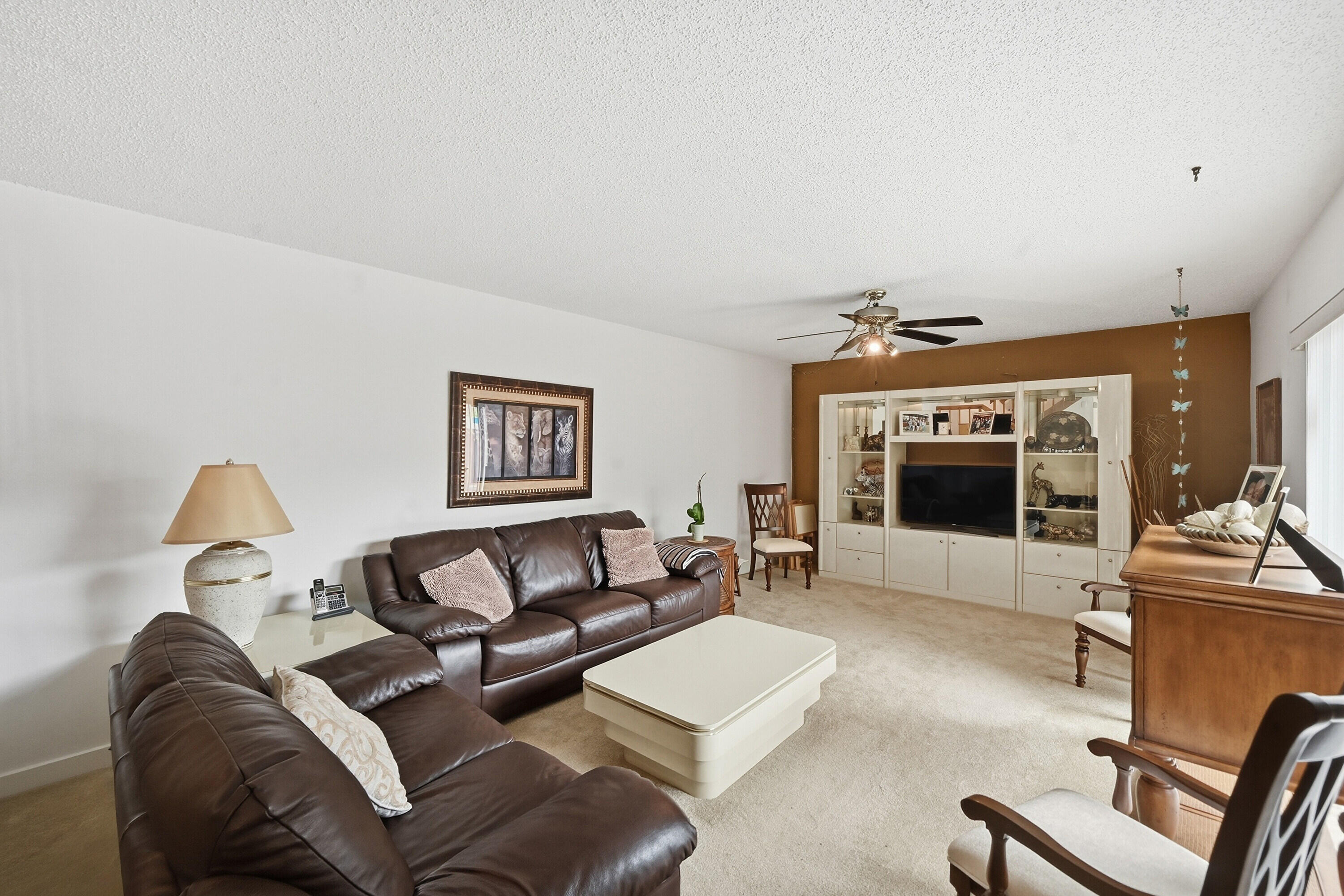 LAKESIDE - Residential