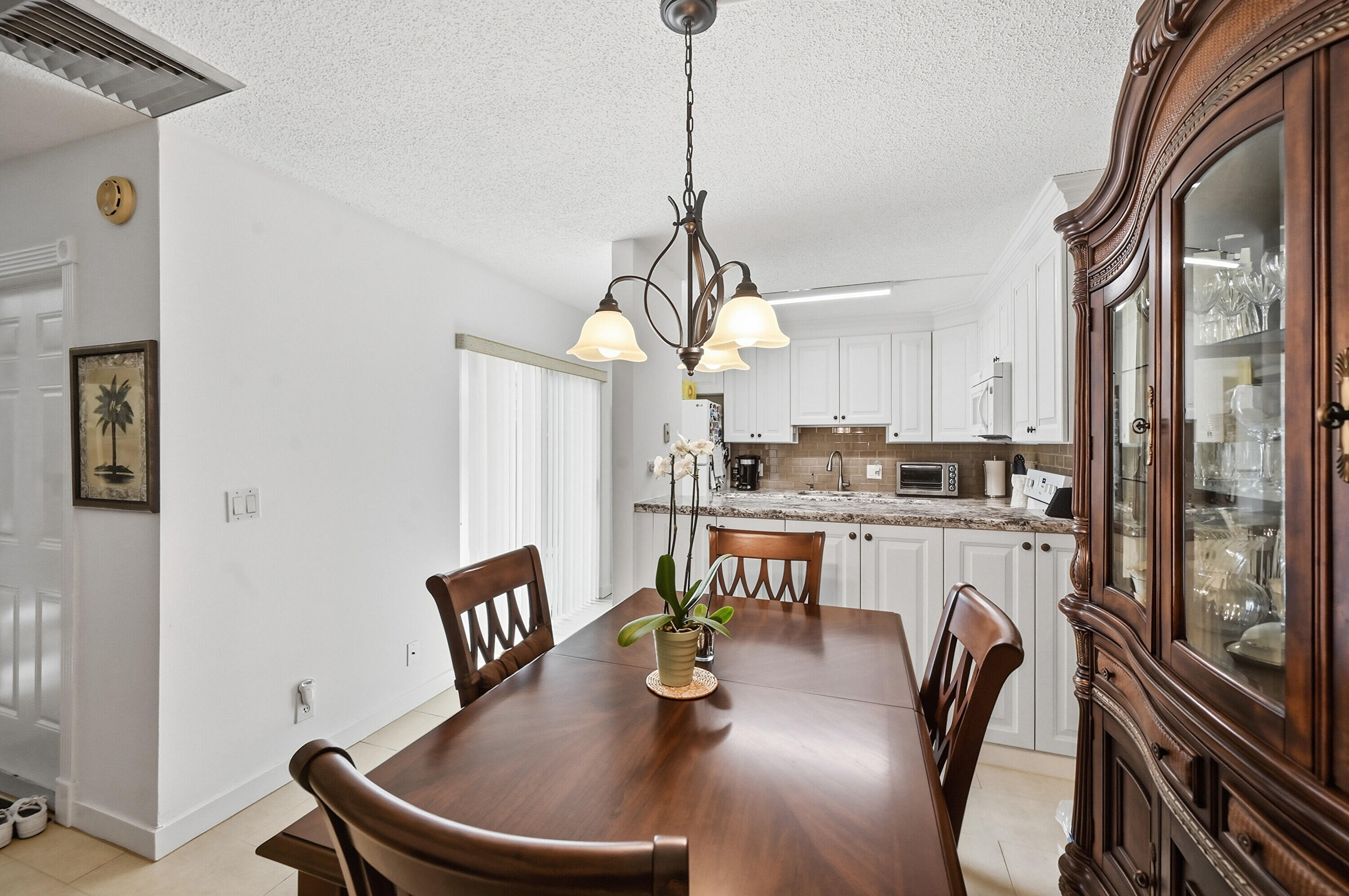 LAKESIDE - Residential