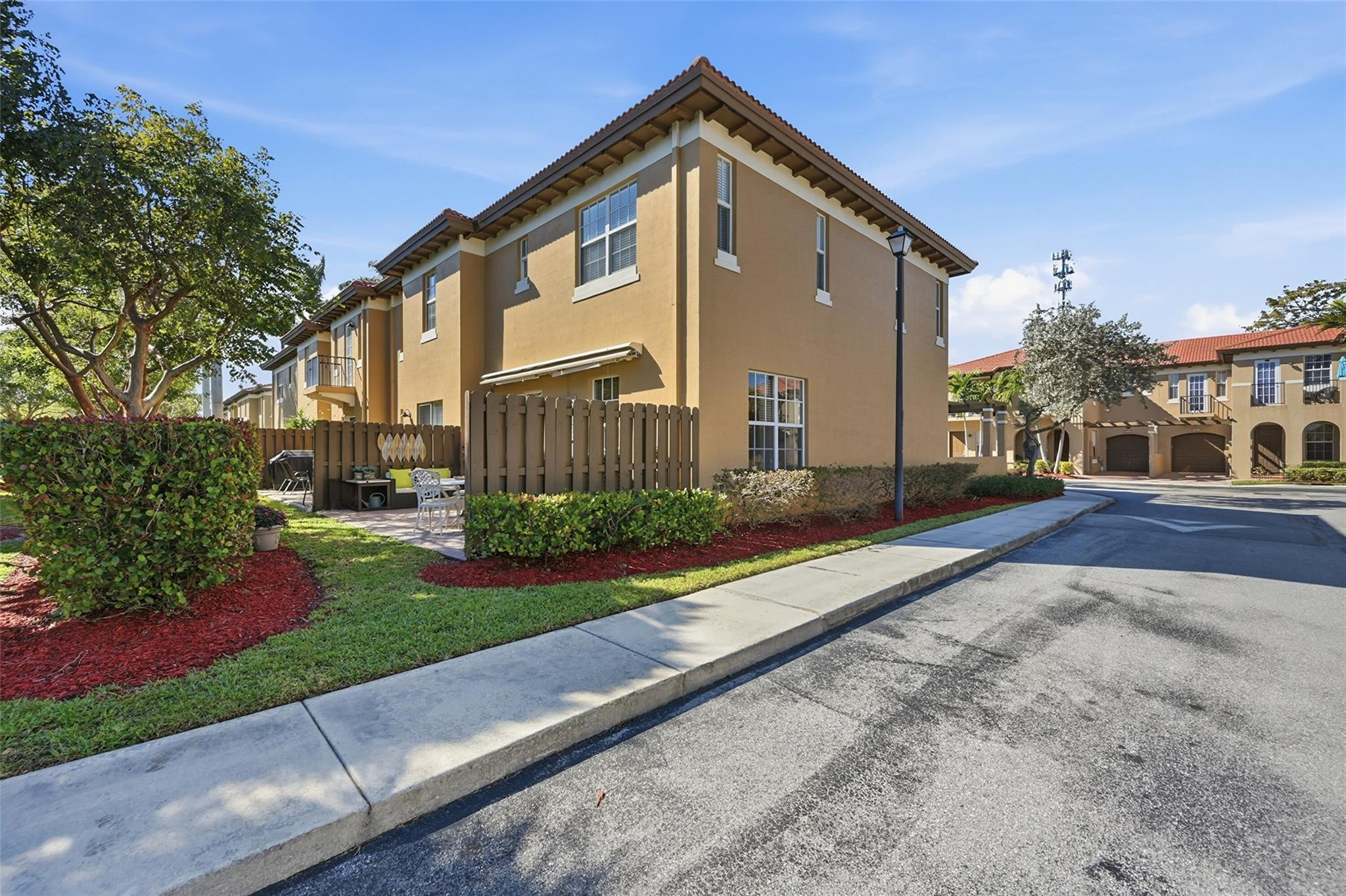 Julia Gardens - Residential