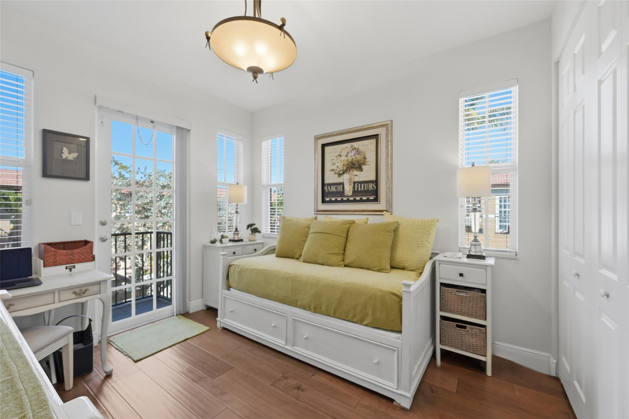 Julia Gardens - Residential