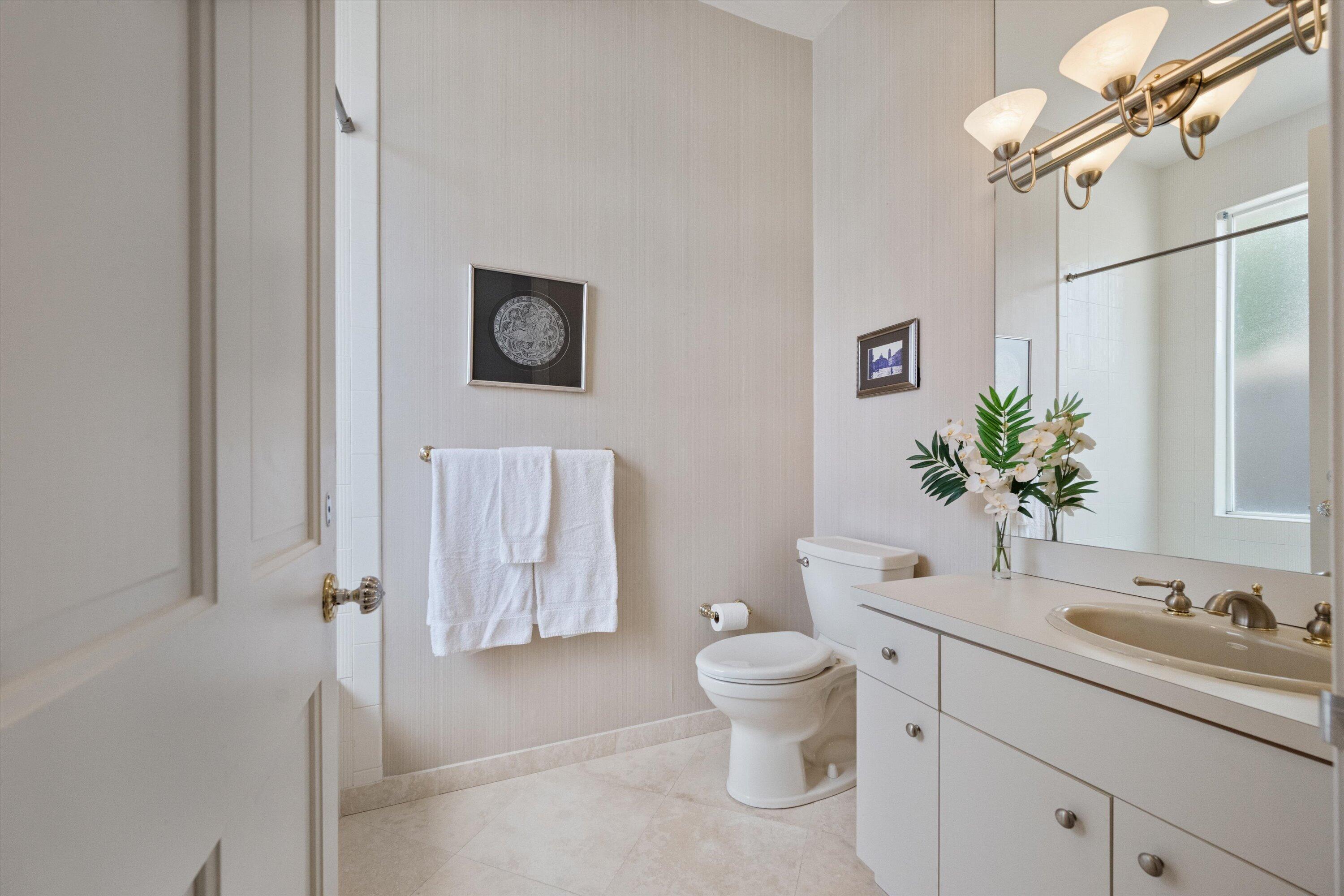 BREAKERS WEST/The Estates - Residential