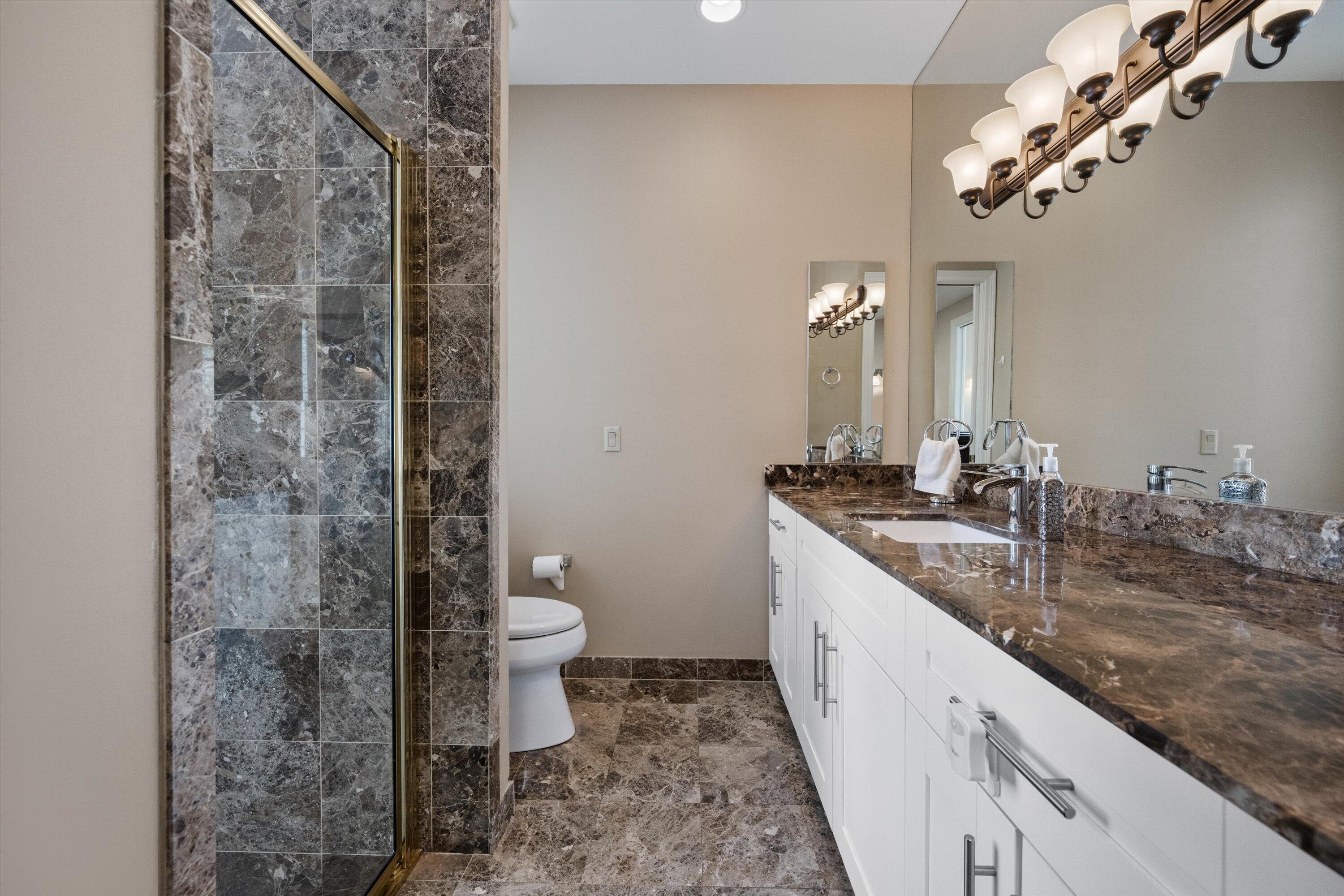 BREAKERS WEST/The Estates - Residential