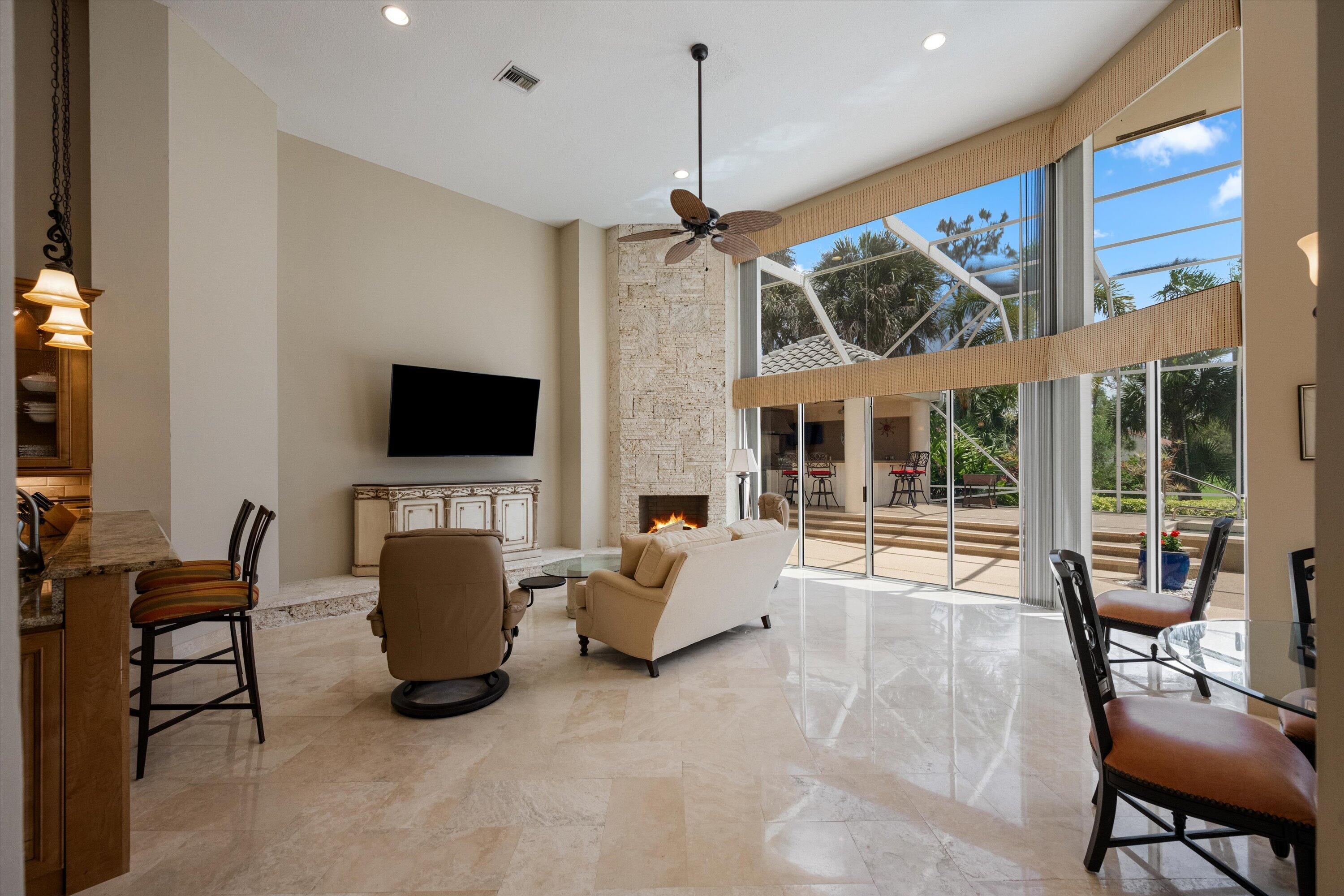 BREAKERS WEST/The Estates - Residential