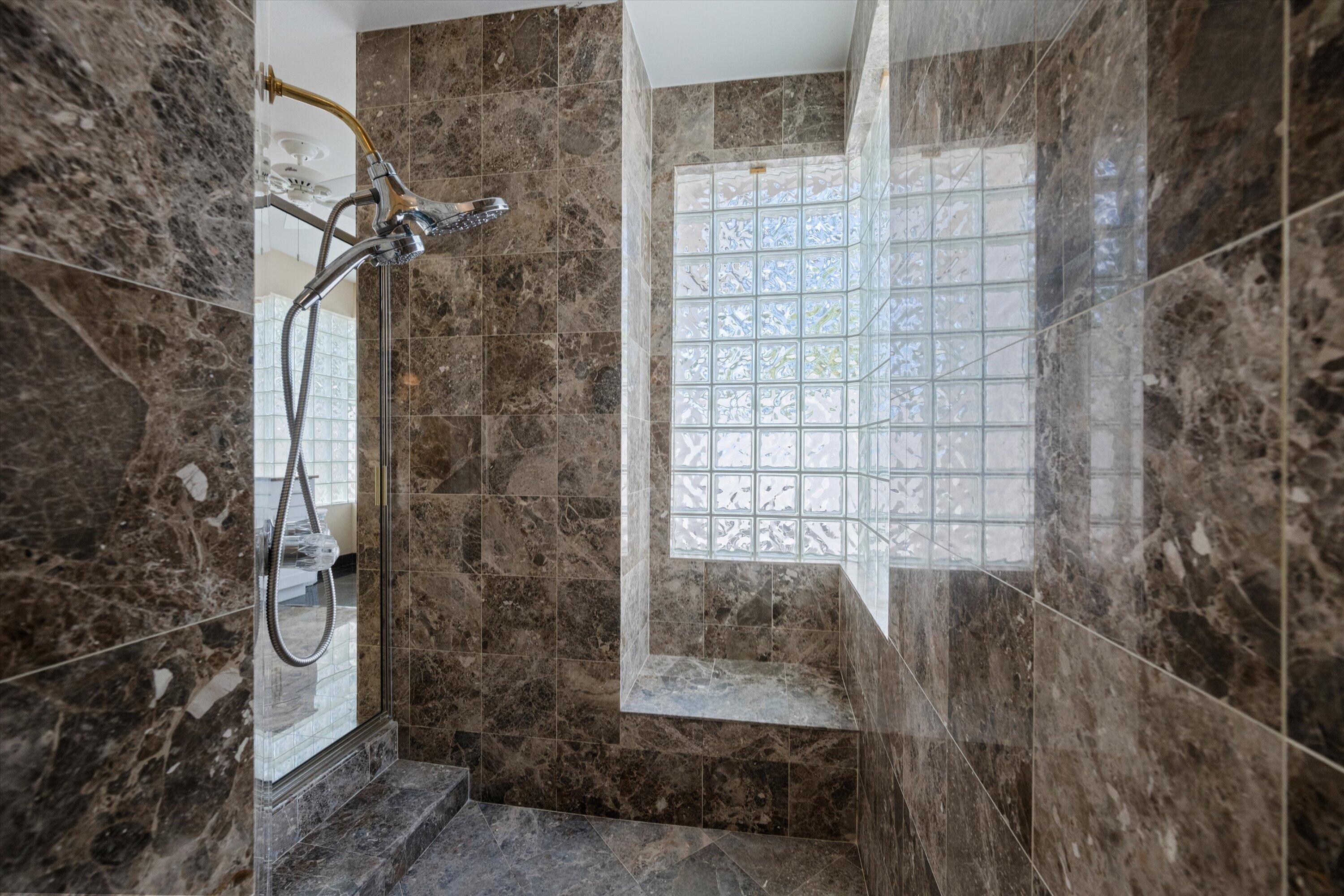 BREAKERS WEST/The Estates - Residential