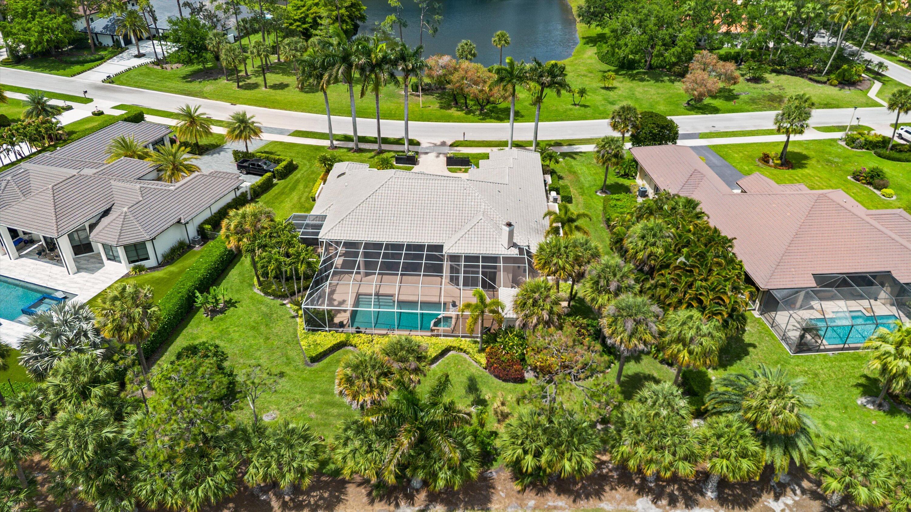 BREAKERS WEST/The Estates - Residential