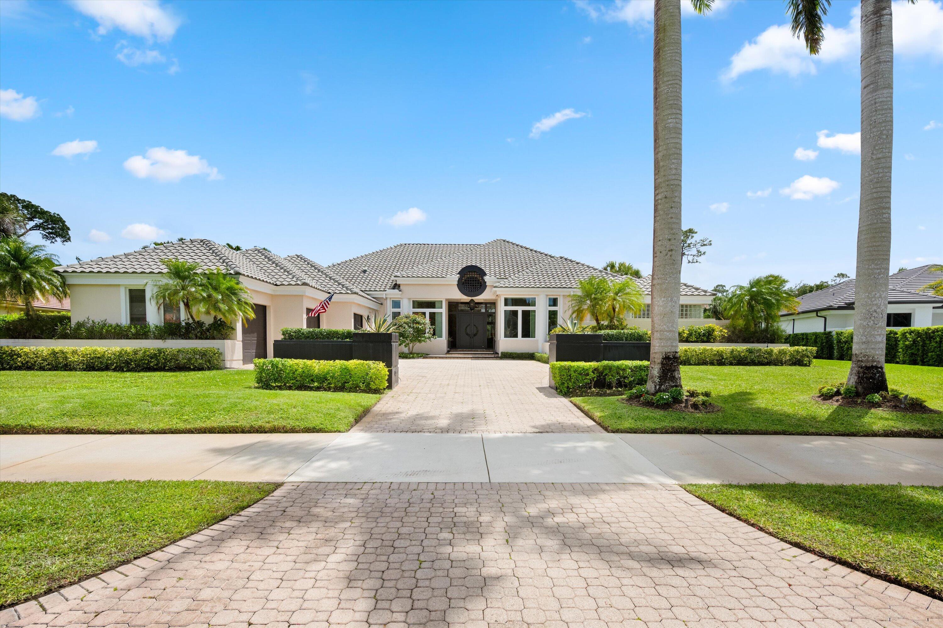 BREAKERS WEST/The Estates - Residential