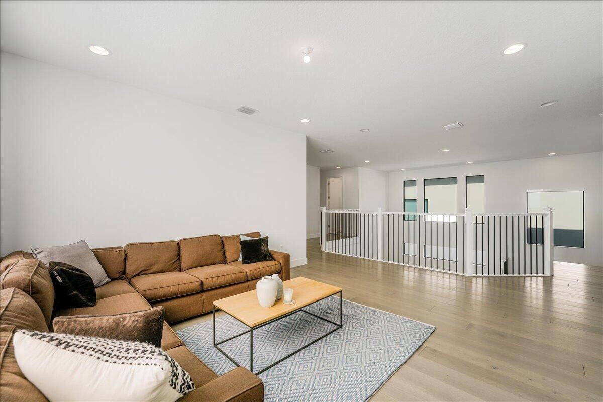 BRIDGES MIZNER PUD BRIDGE - Residential Lease