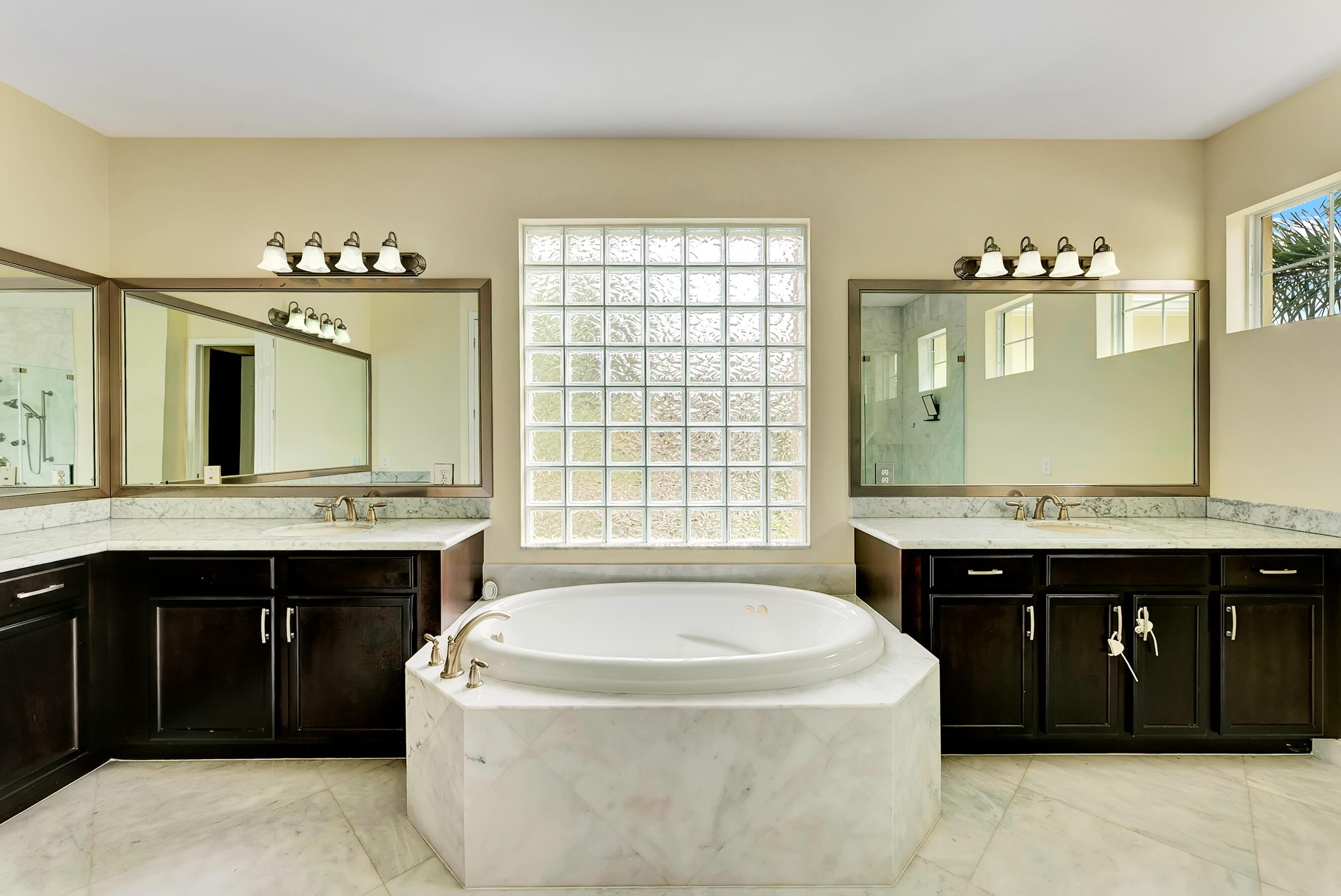 TRAILS AT CANYON 3 - Residential