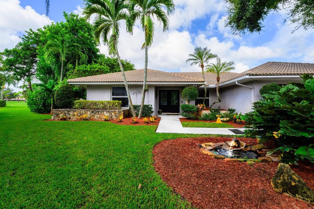 Photo of 7 Bannock Road, Palm Beach Gardens, FL 33418 (MLS # R11129482)