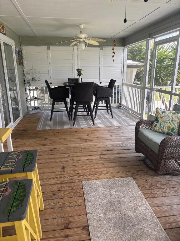 SEA MEADOWS - Residential