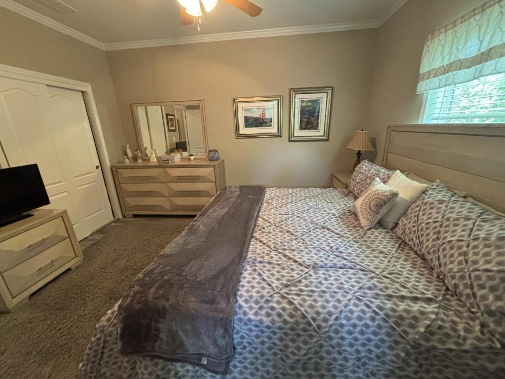 SEA MEADOWS - Residential