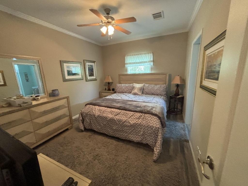 SEA MEADOWS - Residential