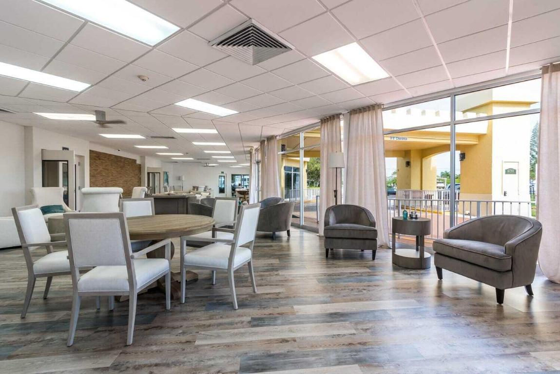 SEA MEADOWS - Residential