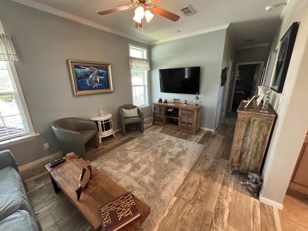 SEA MEADOWS - Residential