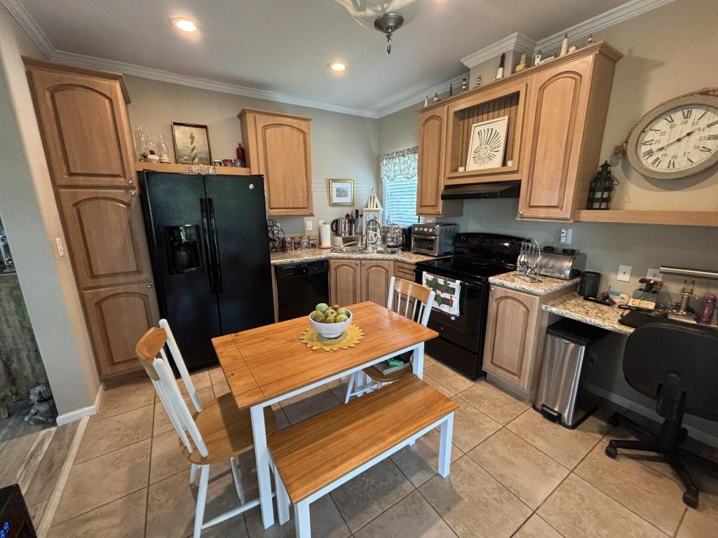 SEA MEADOWS - Residential