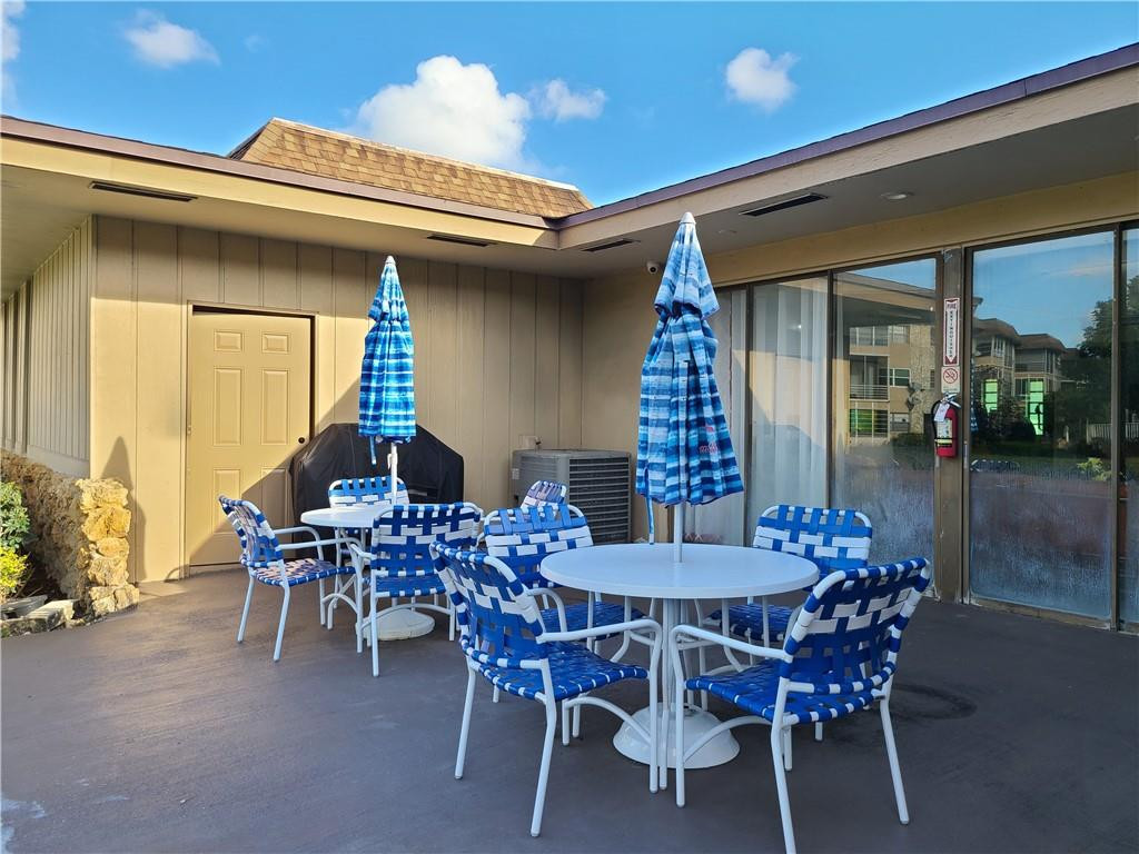 HAWAIIAN GARDENS - Residential