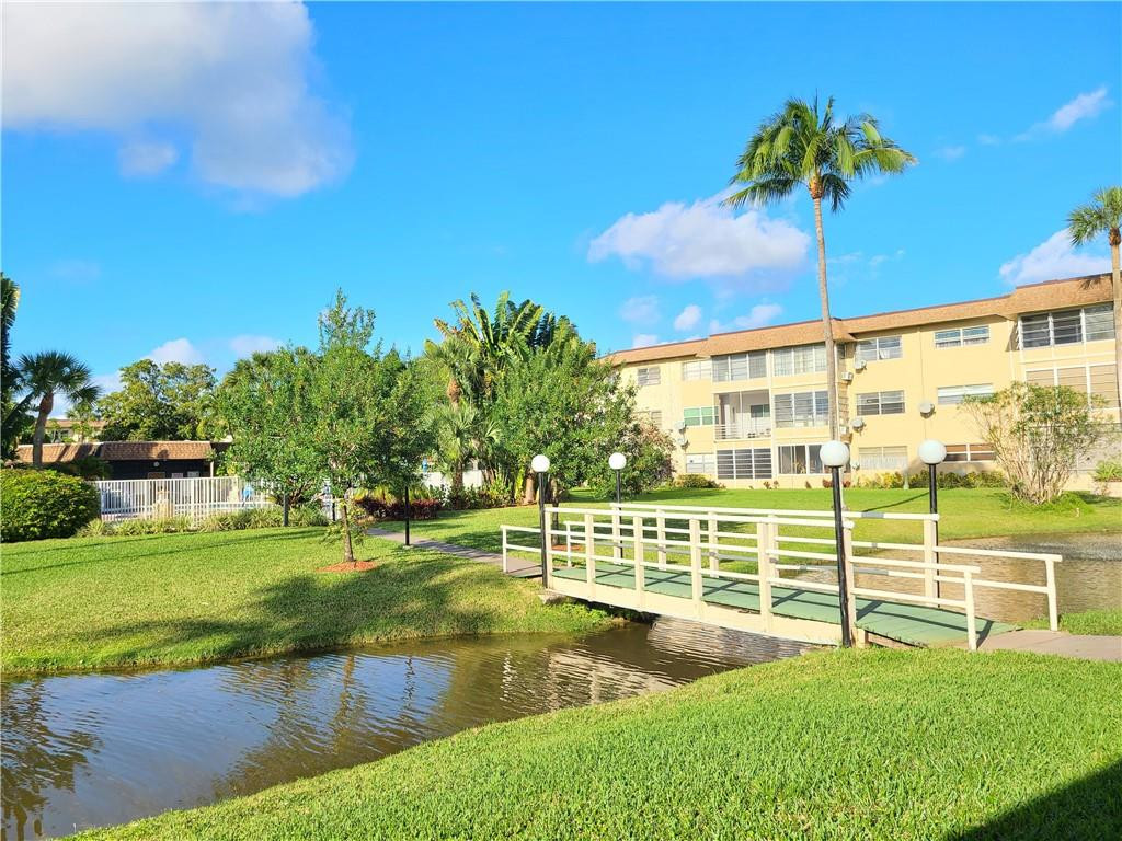 HAWAIIAN GARDENS - Residential