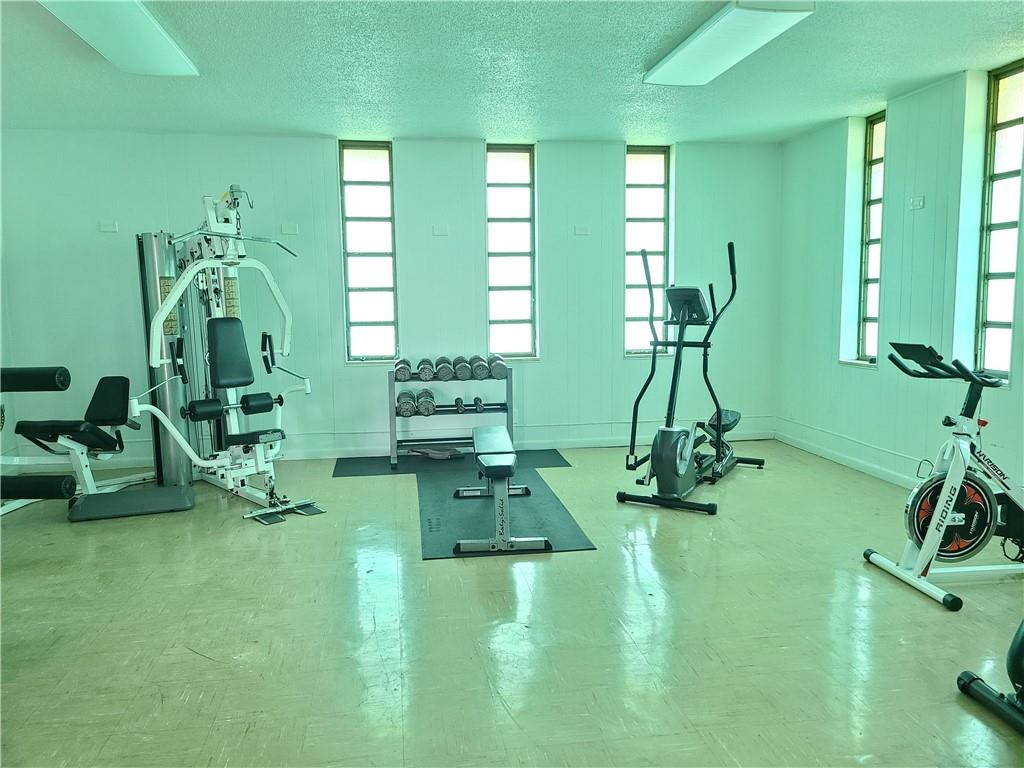 HAWAIIAN GARDENS - Residential