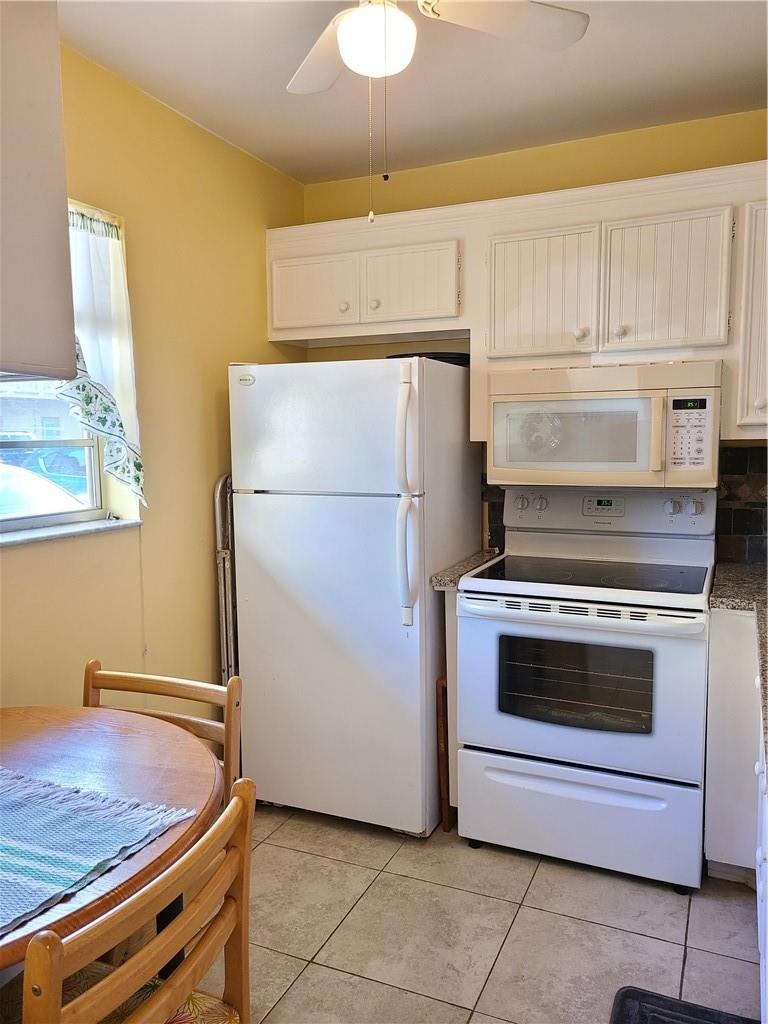 HAWAIIAN GARDENS - Residential