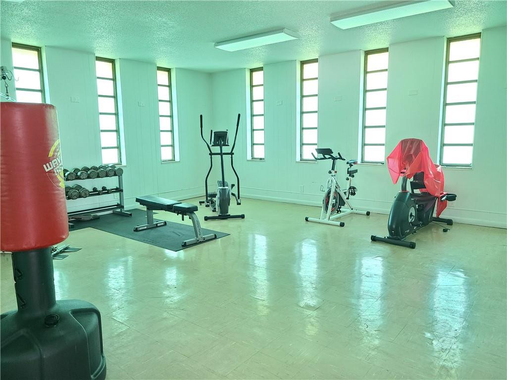 HAWAIIAN GARDENS - Residential