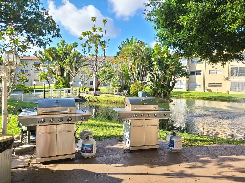 HAWAIIAN GARDENS - Residential