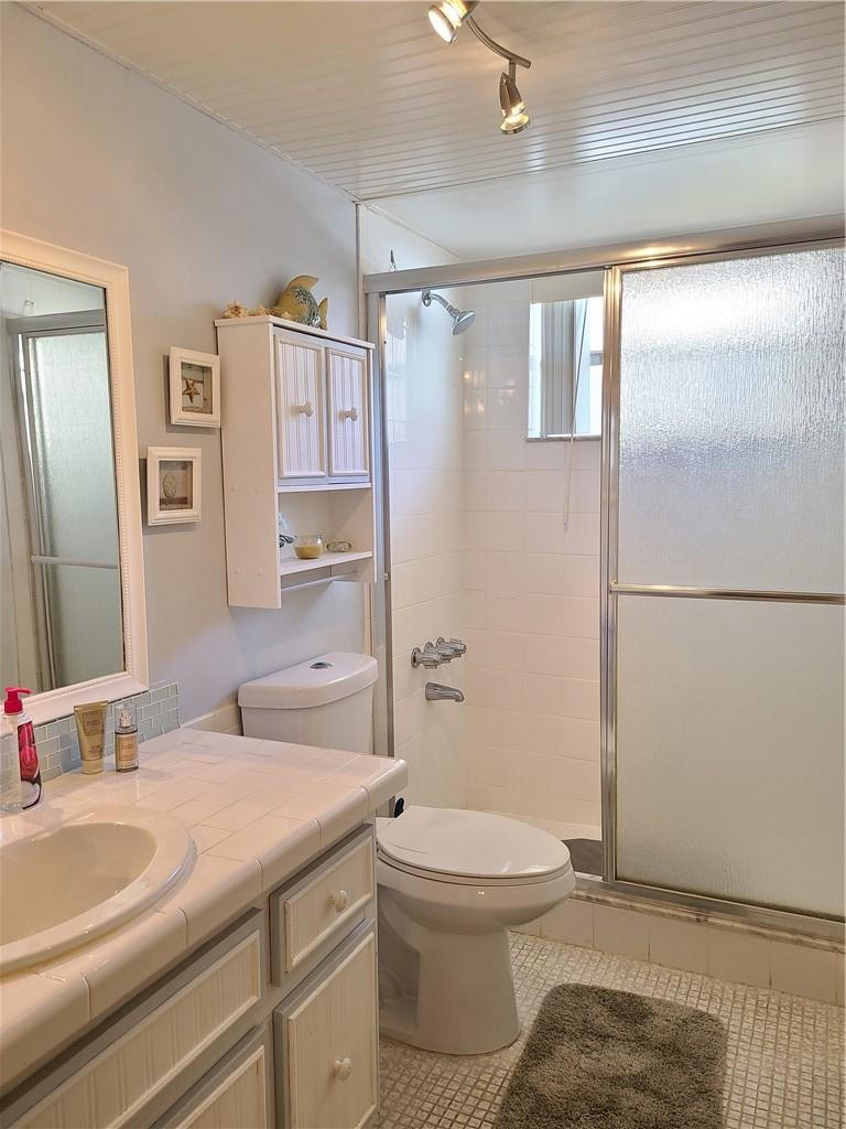 HAWAIIAN GARDENS - Residential