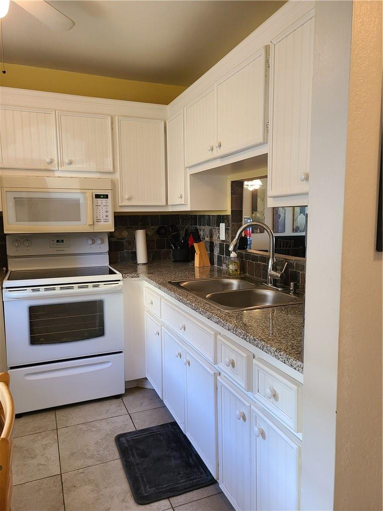 HAWAIIAN GARDENS - Residential