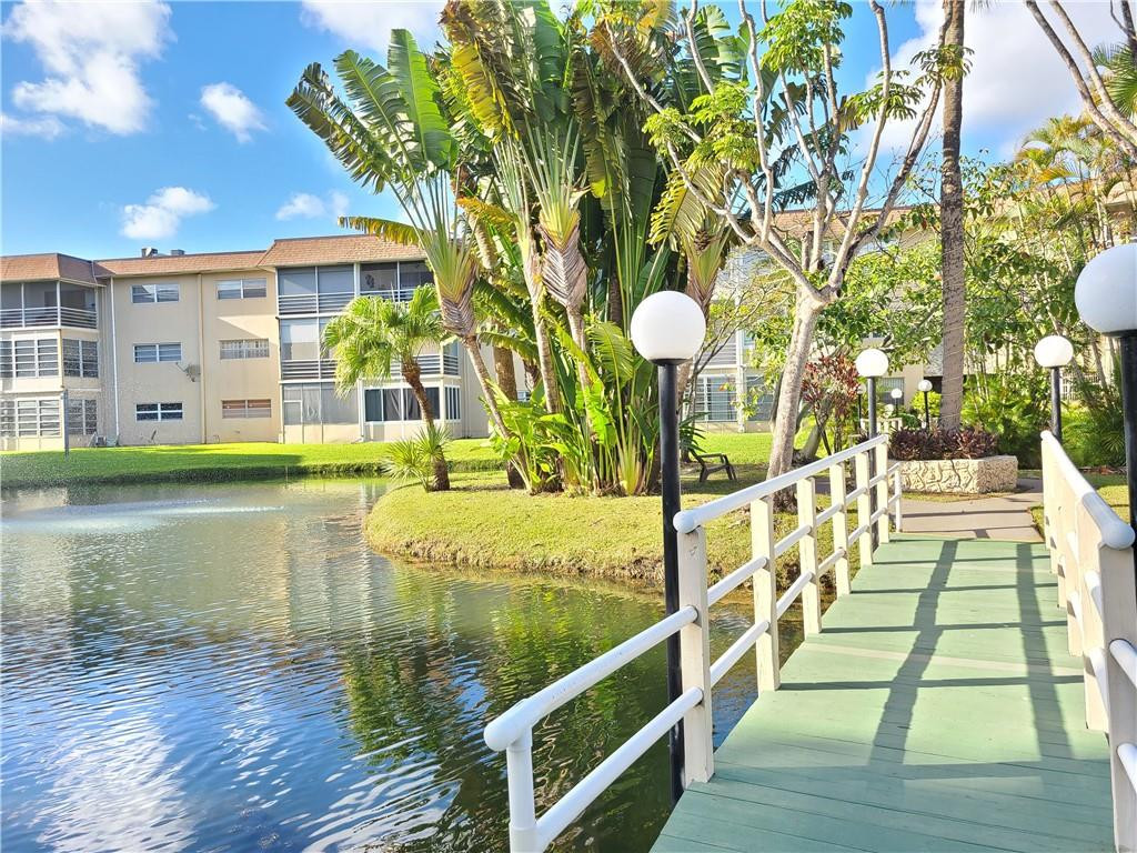 HAWAIIAN GARDENS - Residential