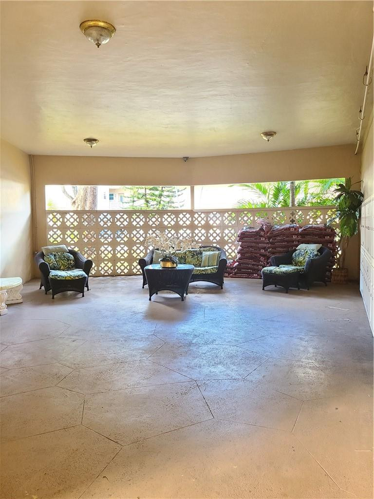 HAWAIIAN GARDENS - Residential