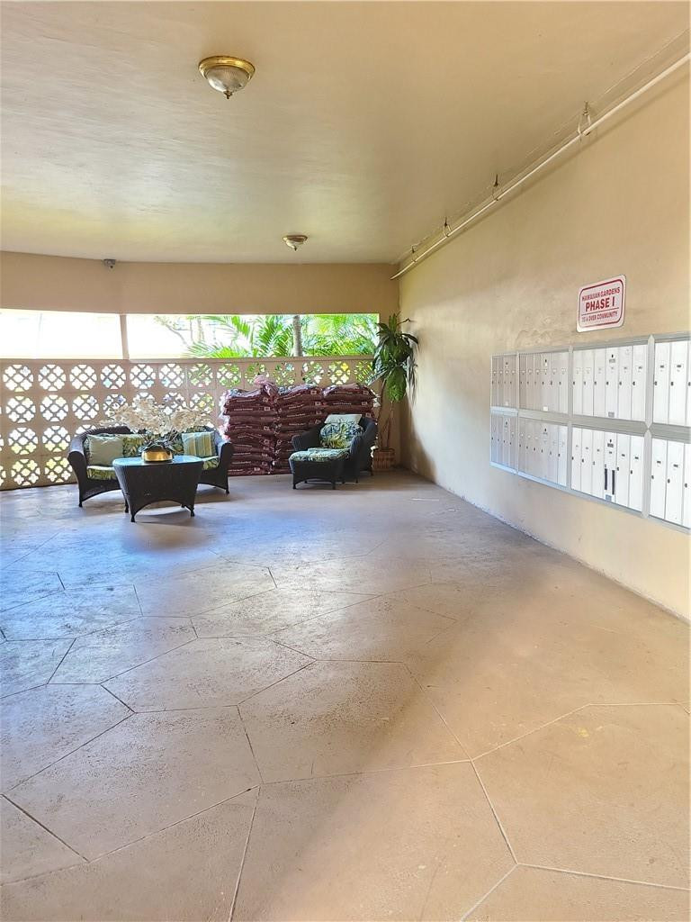 HAWAIIAN GARDENS - Residential