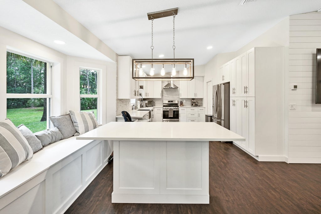 Photo of 13108 151st Lane N, Jupiter, FL 33478 (MLS # R11025131)
