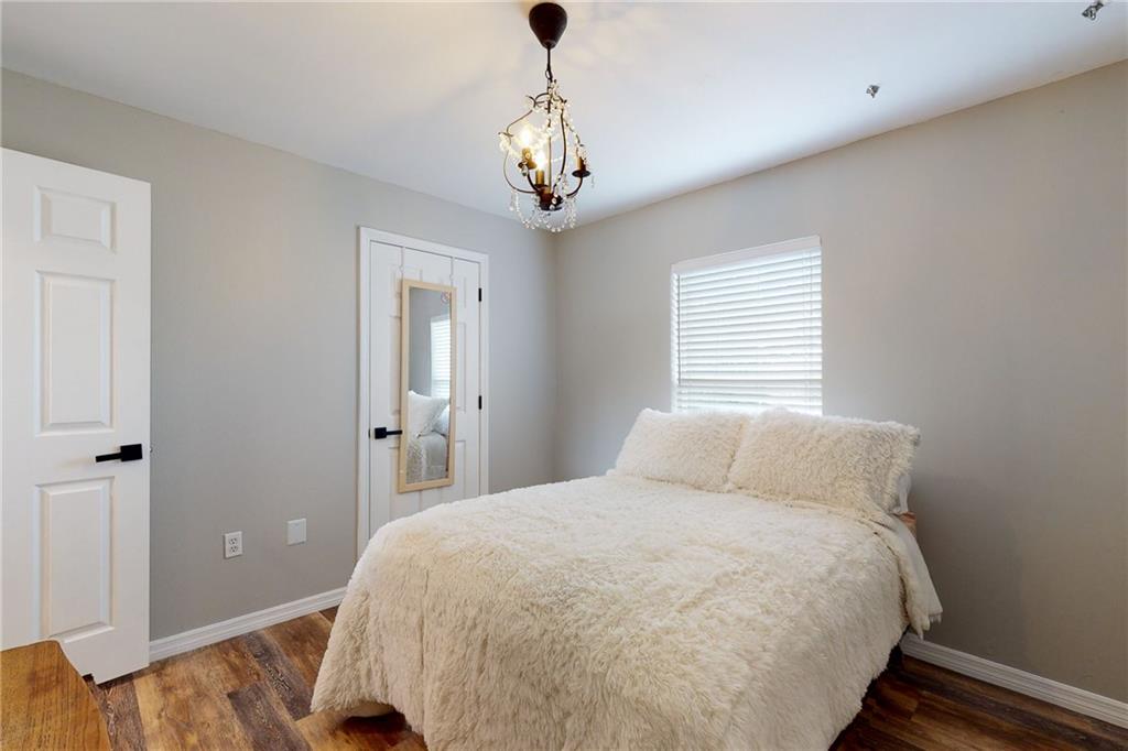 VERO LAKE ESTATES - Residential