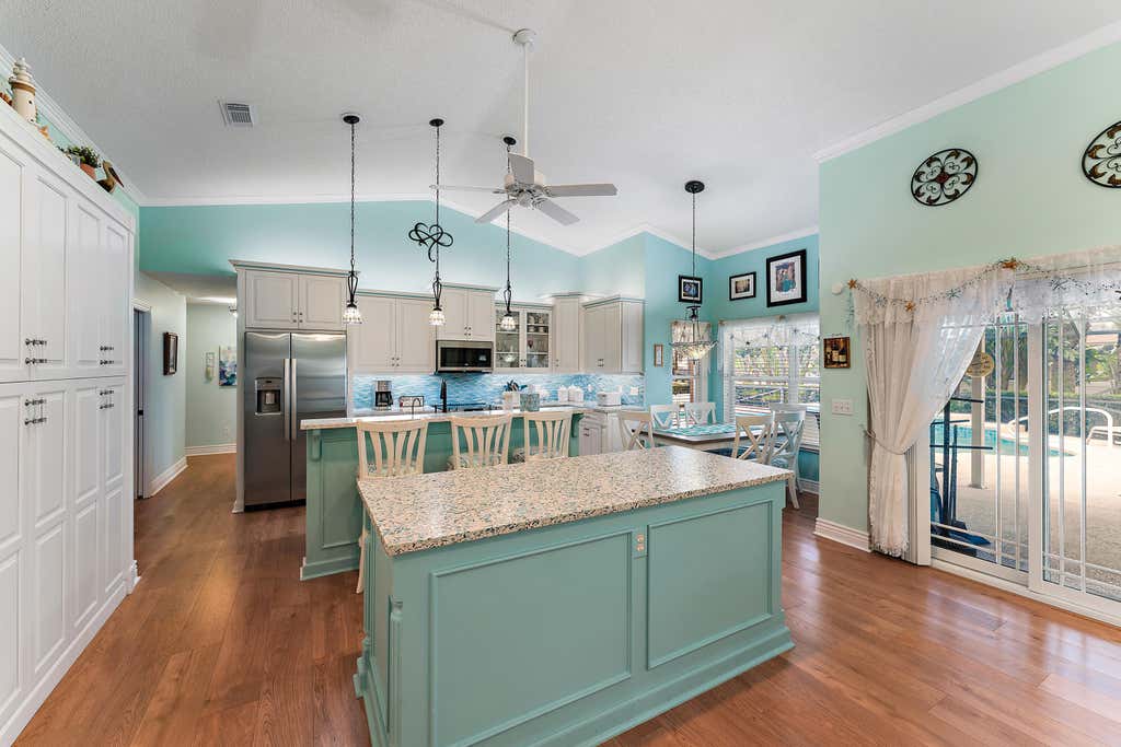 Photo of 202 SW Statler Avenue, Port Saint Lucie, FL 34984 (MLS # R11031936)