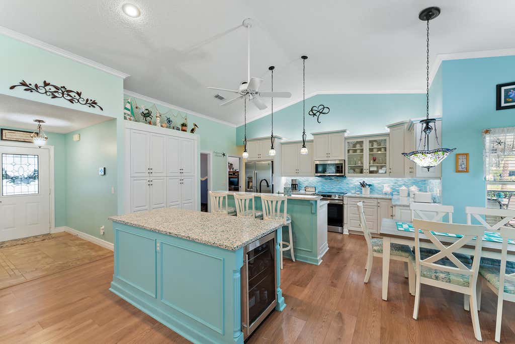 Photo of 202 SW Statler Avenue, Port Saint Lucie, FL 34984 (MLS # R11031936)