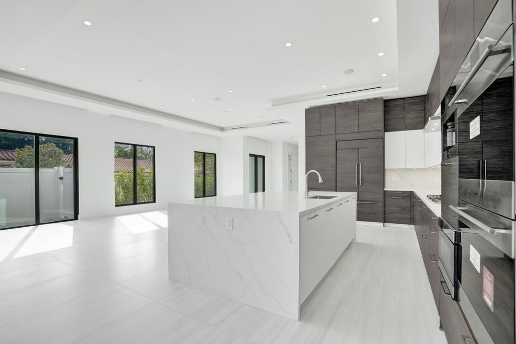 SILVER SHORES SEC OF LAUDERDALE - Residential