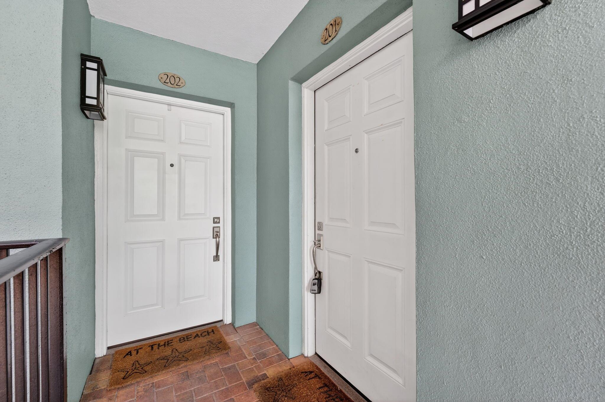 180 SE 20th Avenue 201