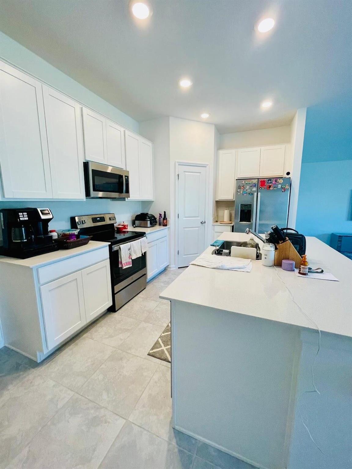 ASTONIA NORTH - Residential Lease