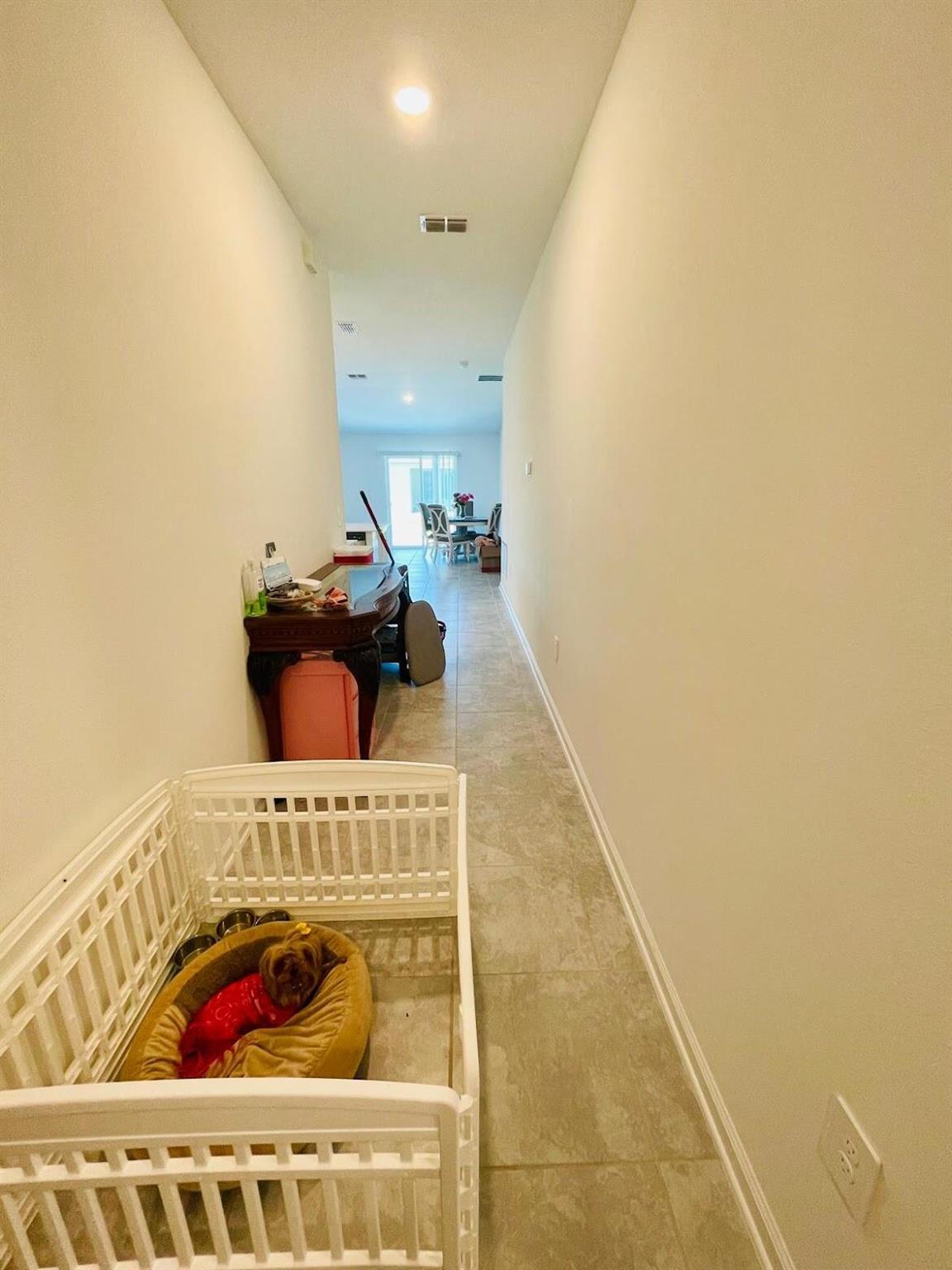 ASTONIA NORTH - Residential Lease